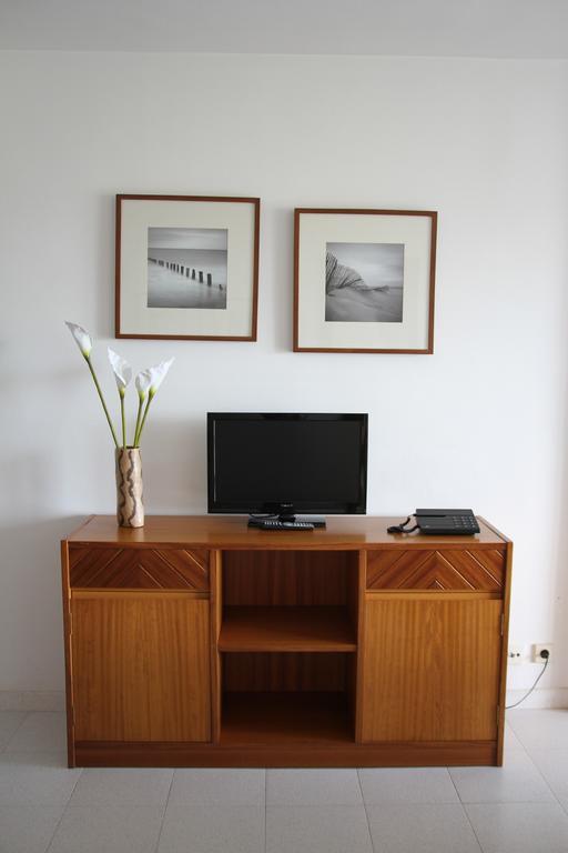 Apartamentos Marina Port de Pollenca Ruang foto